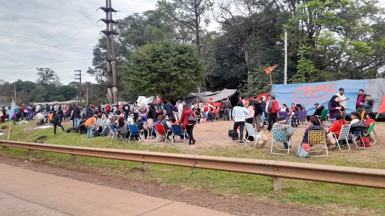 Corte de la Ruta Nacional 12 en Montecarlo por protesta del MPL